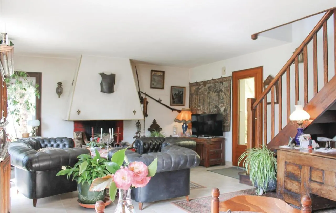 Awesome Home In Benodet With Wifi Feriehus
