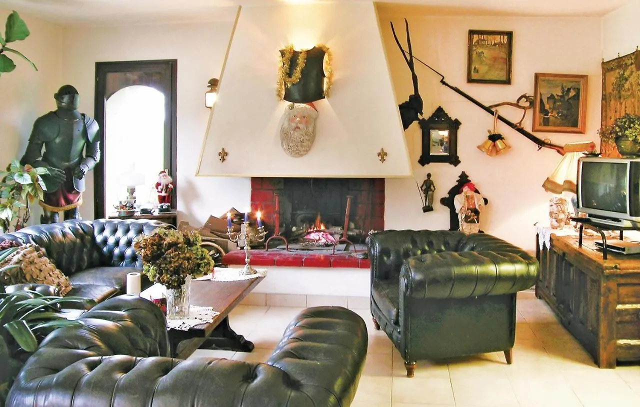 Awesome Home In Benodet With Wifi 0*,  Frankrig